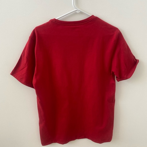 Levi Tshirt - Medium - Picture 2 of 2